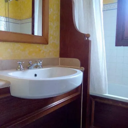 Sira Villa *